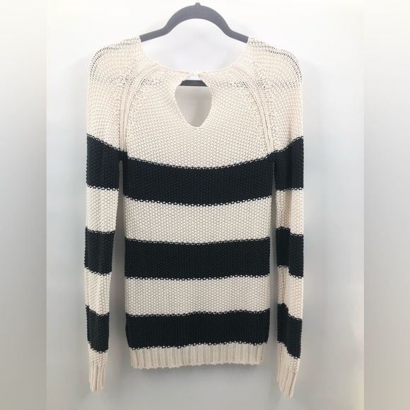 ROXY women’s crew and scoop neck - Picture 3 of 6